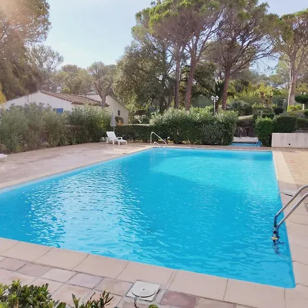 At The Foot Of Valescure Golf - Key Sun Services شقة *